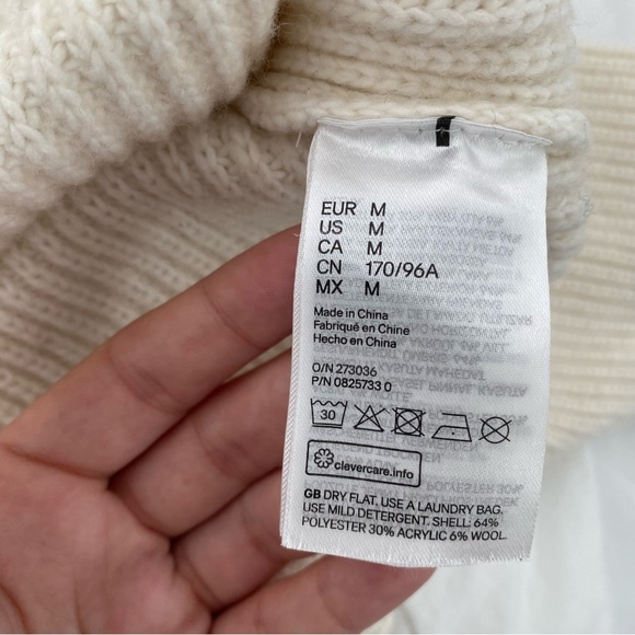 H&M | Cream knit turtleneck sweater - Picture 7 of 10